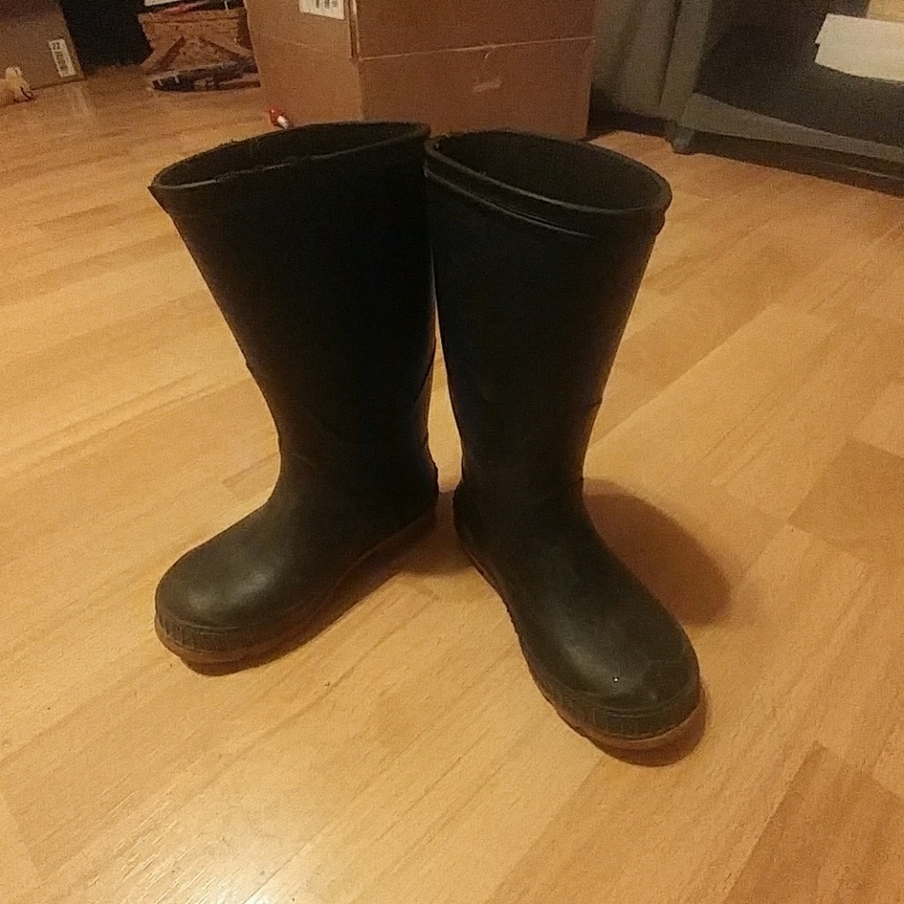 Rain boots